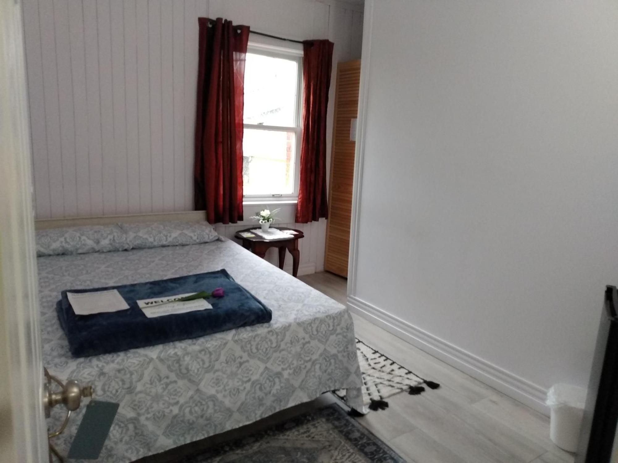 Healing Touch Holistic Living Space Amherst Bagian luar foto